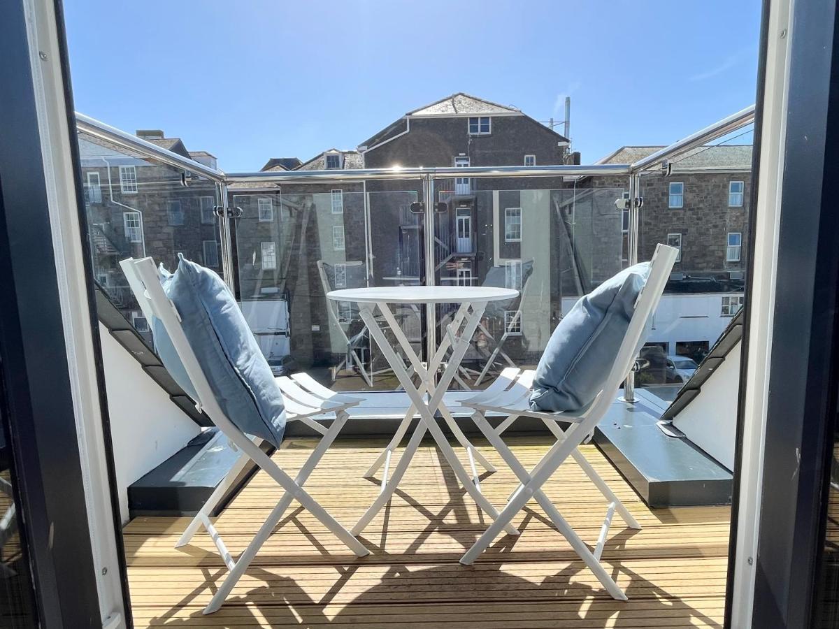 Exceptional 3 Bedroom Home In Penzance~New~Seaside エクステリア 写真